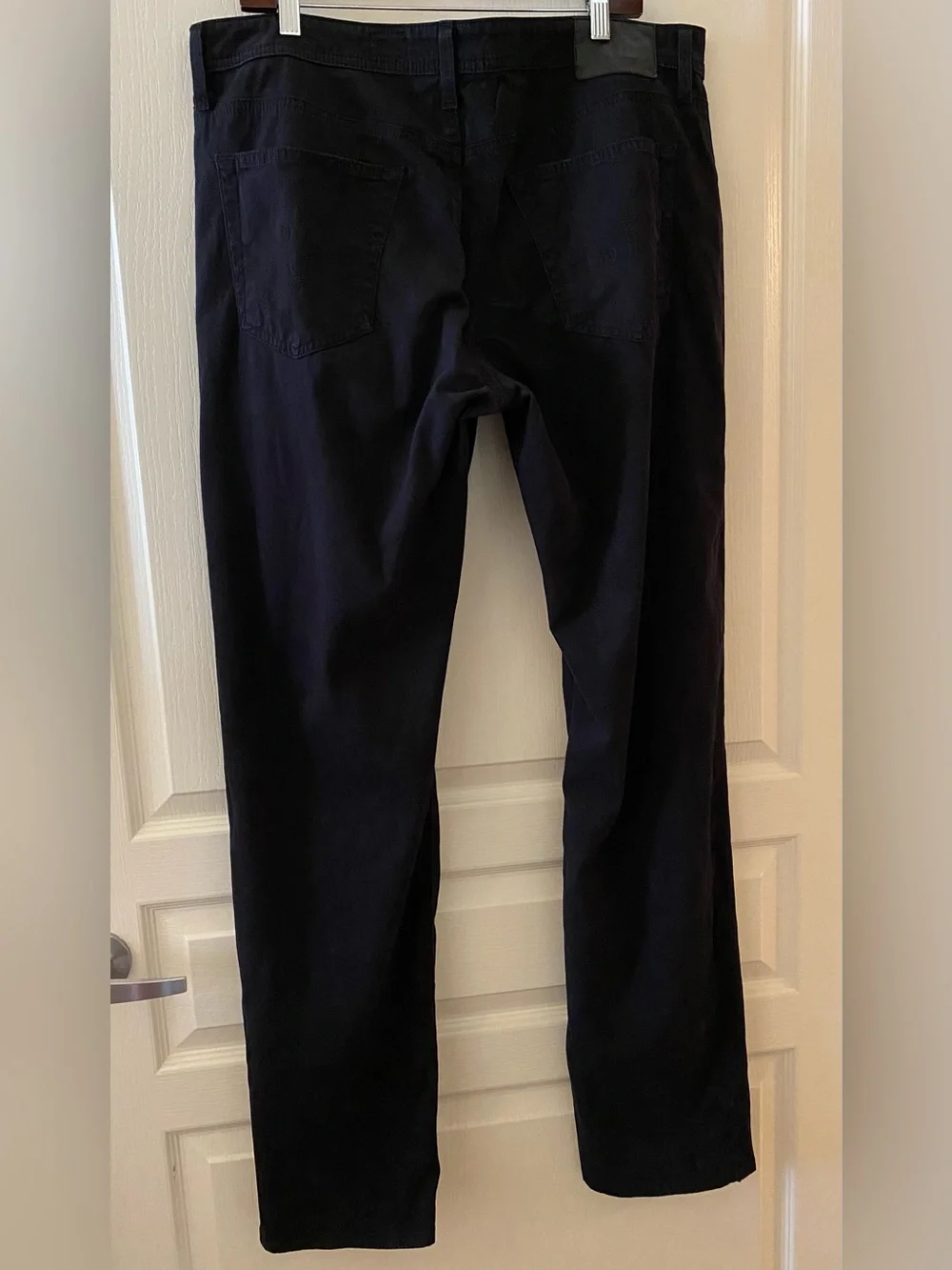AG Men’s Graduate Tailored Leg Jeans/Pants in Black - 38x34